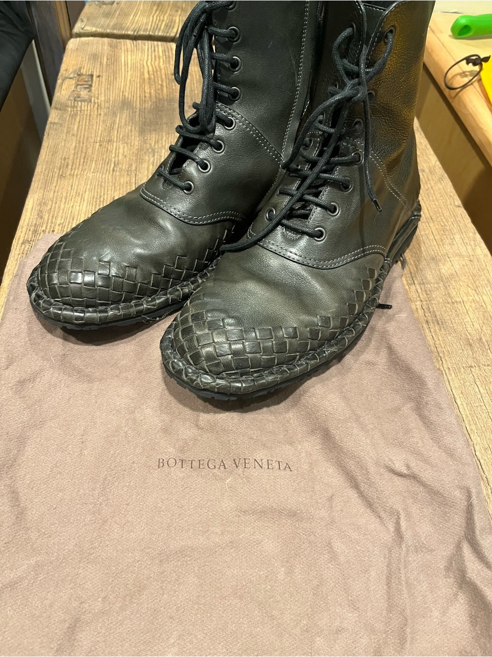 Bottega Veneta Men’s Black leather Lace-Up Boots